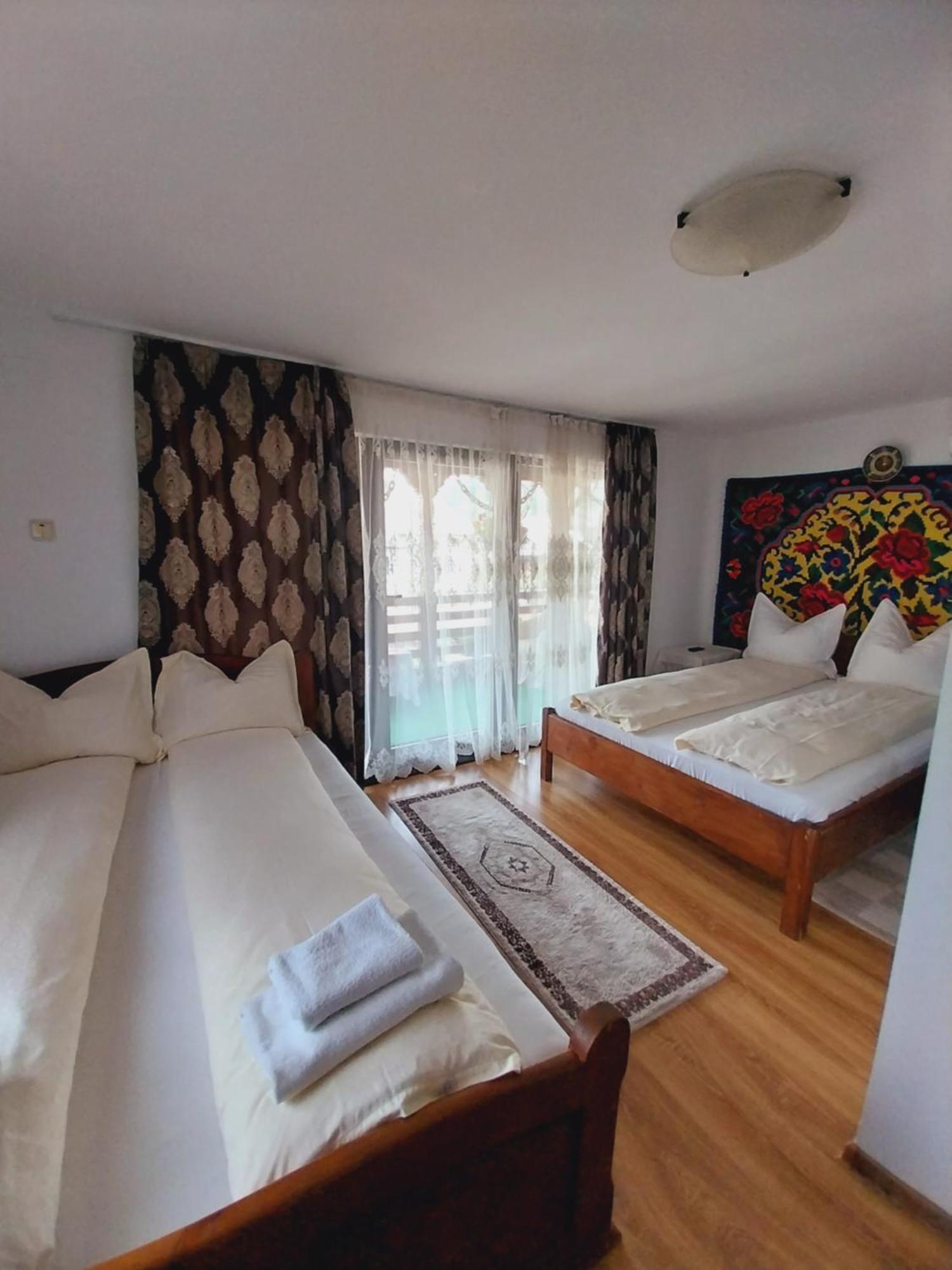 Pensiunea Rustic Oncesti Экстерьер фото