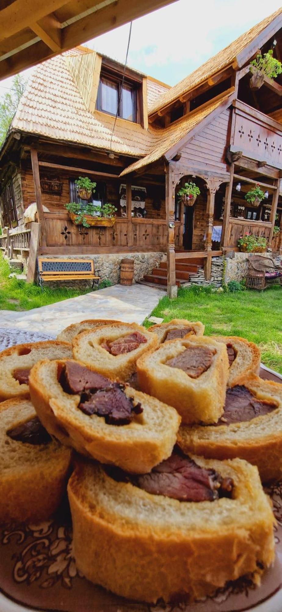 Pensiunea Rustic Oncesti Экстерьер фото